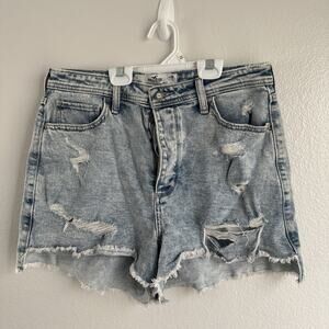 Hollister Curvy Ultra High-Rise Mom Short 3” SZ 11/30